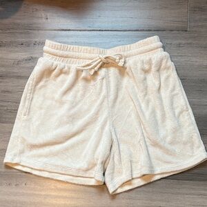 Aritzia Wilfred Cream Athletic Shorts